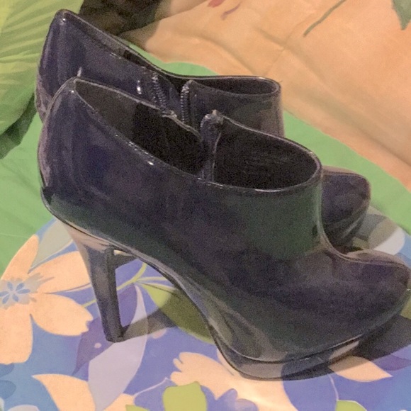 Just fabulous ankle booties - Picture 4 of 9